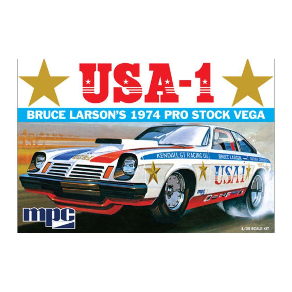 MPC 1:25 Bruce Larson USA-1 Pro Stock