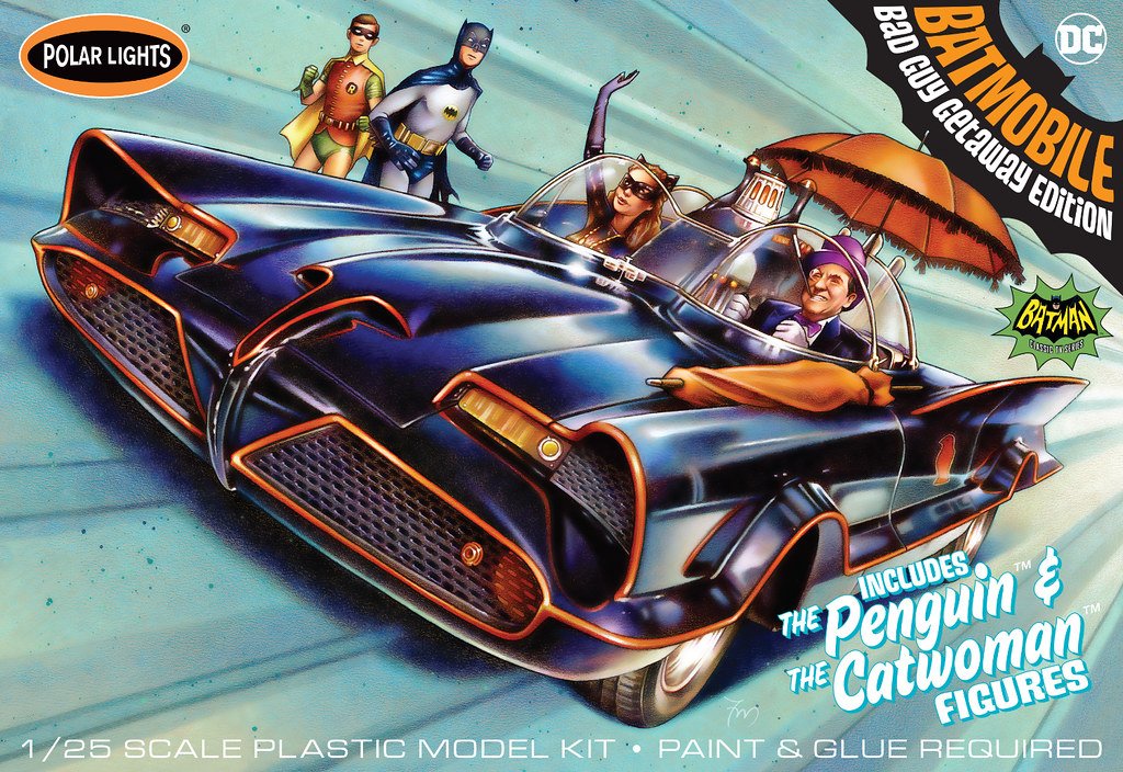 Polar Lights 1:25 1966 Batmobile w/Catwoman and Penguin Figures