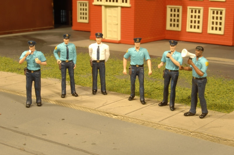 Bachmann Police Squad, 6 Figures, O Scale