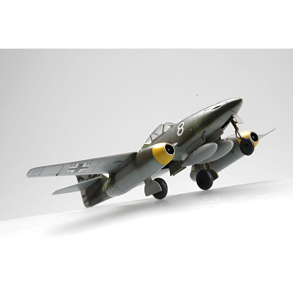 Hobbyboss 1:72 Me262 A-1A Fighter