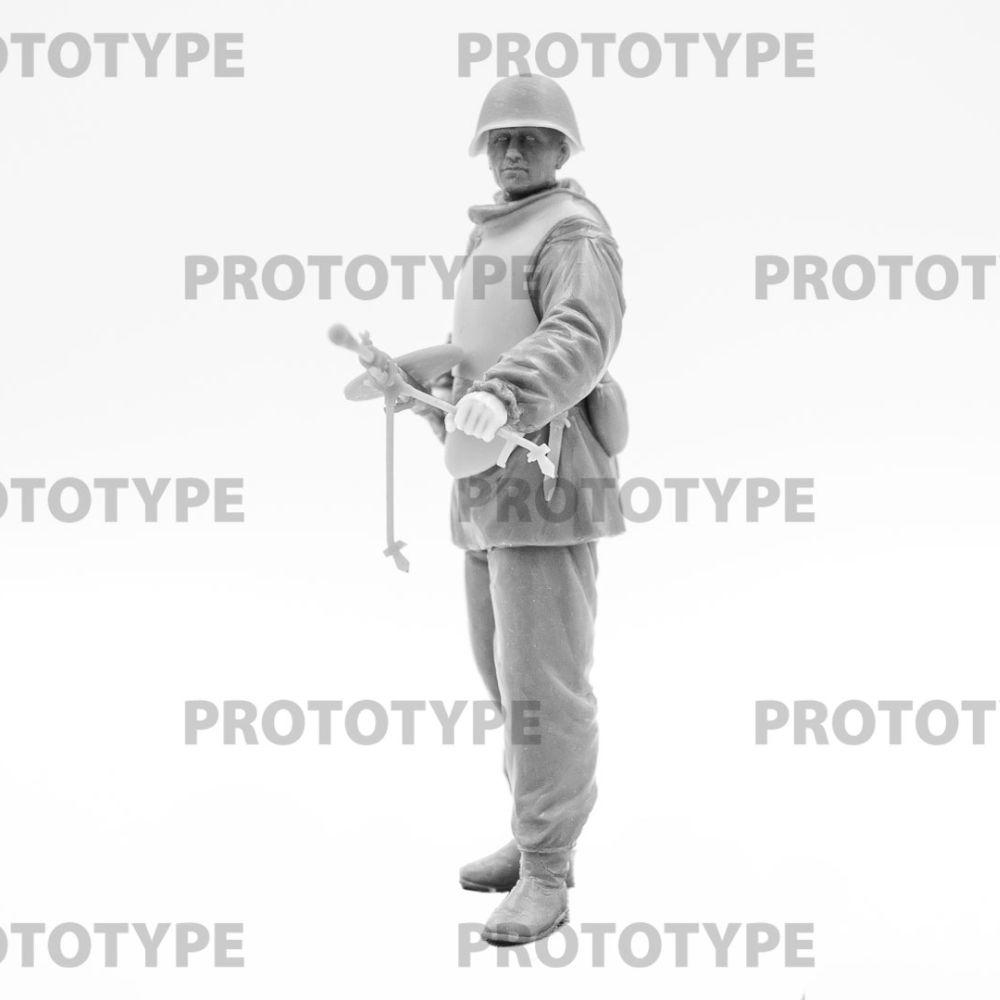 ICM 1:16 WW2 Assault Engineer-Sapper