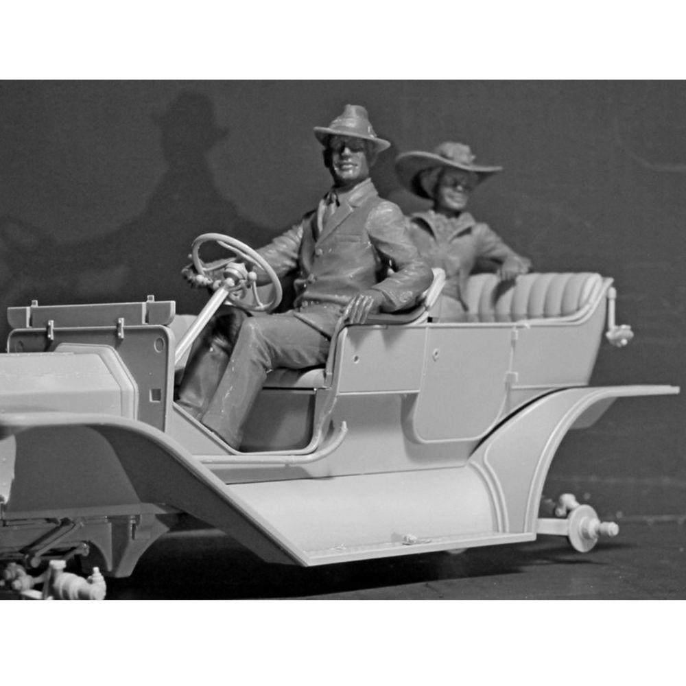 ICM 1:24 Usa Motorists (1910S)