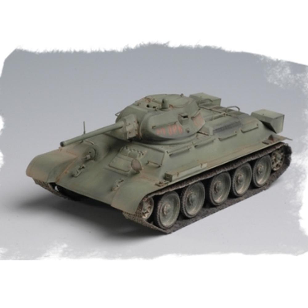 Hobbyboss 1:48 Russian T-34/7 6 Mod42