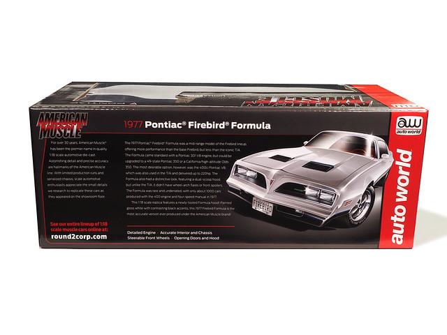Autoworld 1:18 1977 Pontiac Firebird Formula