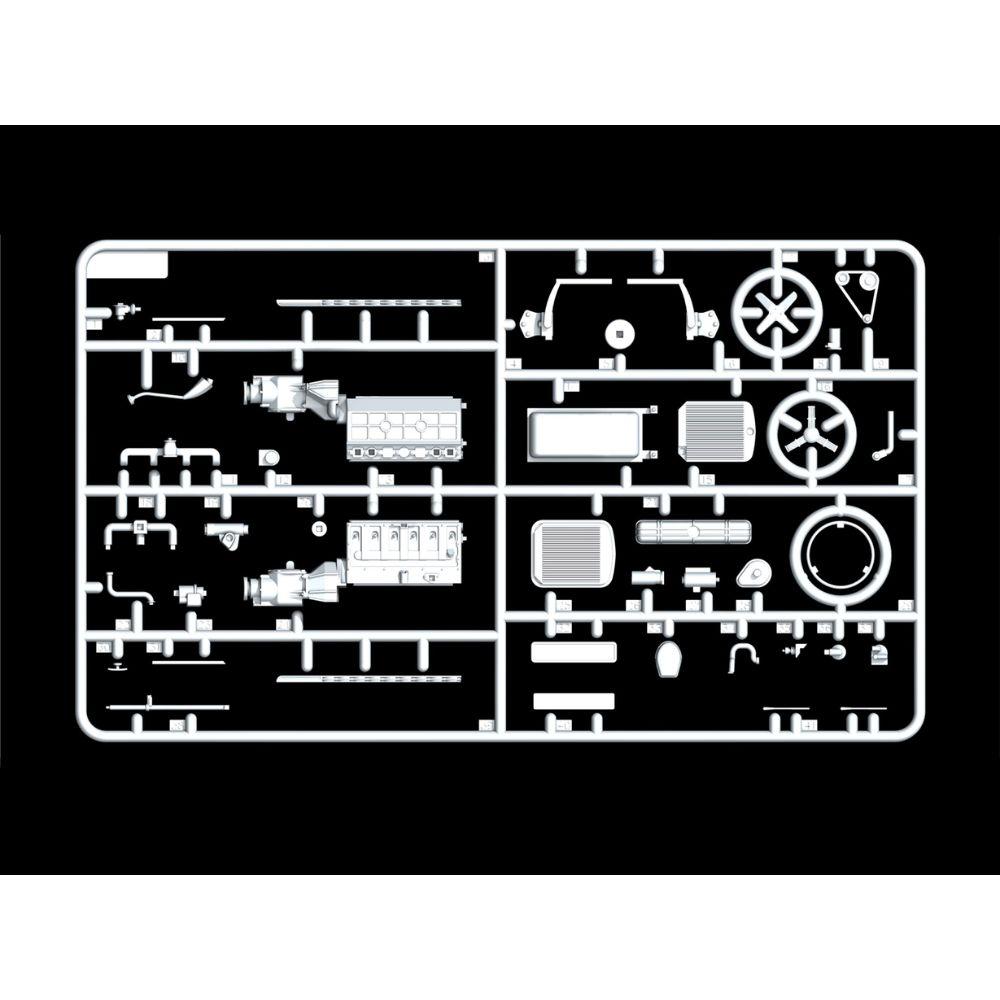 ICM 1:24 Admiral Cabriolet