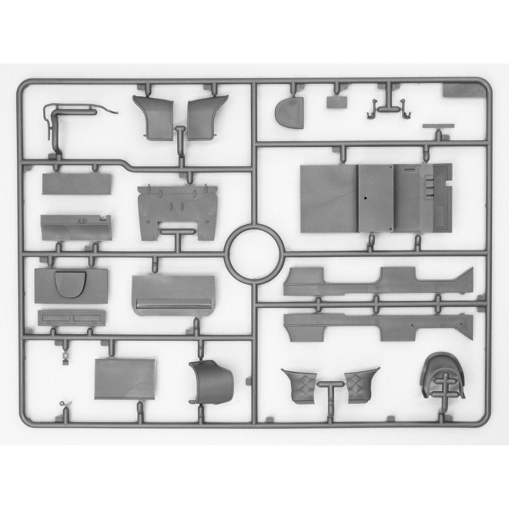 ICM 1:24 Model T 1912 Commercial Roadster