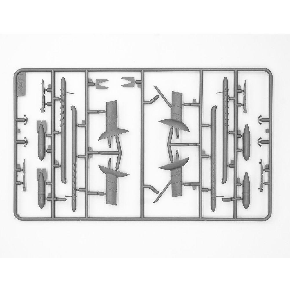 ICM 1:32 Cr. 42 Lw Wwii German Aircraft*K