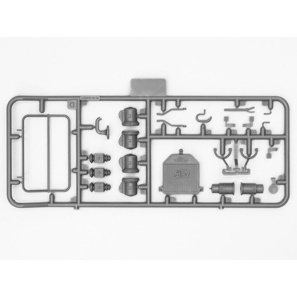 ICM 1:24 Model T 1913 Roadster Usa Pass.Car