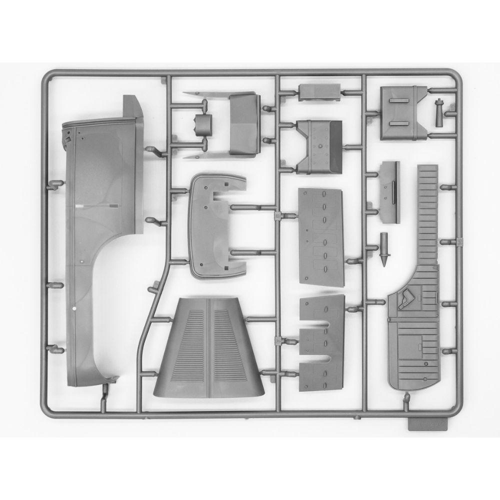 ICM 1:24 Typ G4 (1935 ) Ger. PersonnelCar