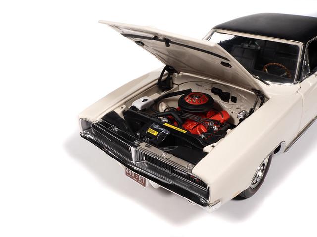 Autoworld 1:18 1969 Dodge Charger R/TMecum Auctions)