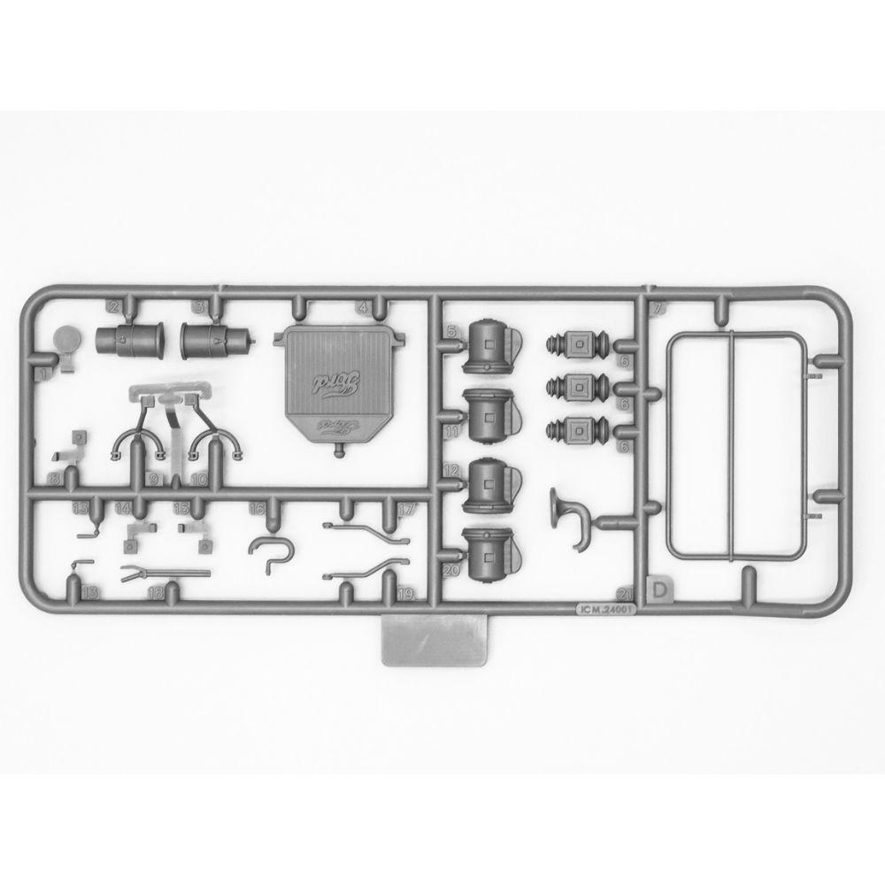 ICM 1:24 Model T 1914 Fire Truck W/ Crew