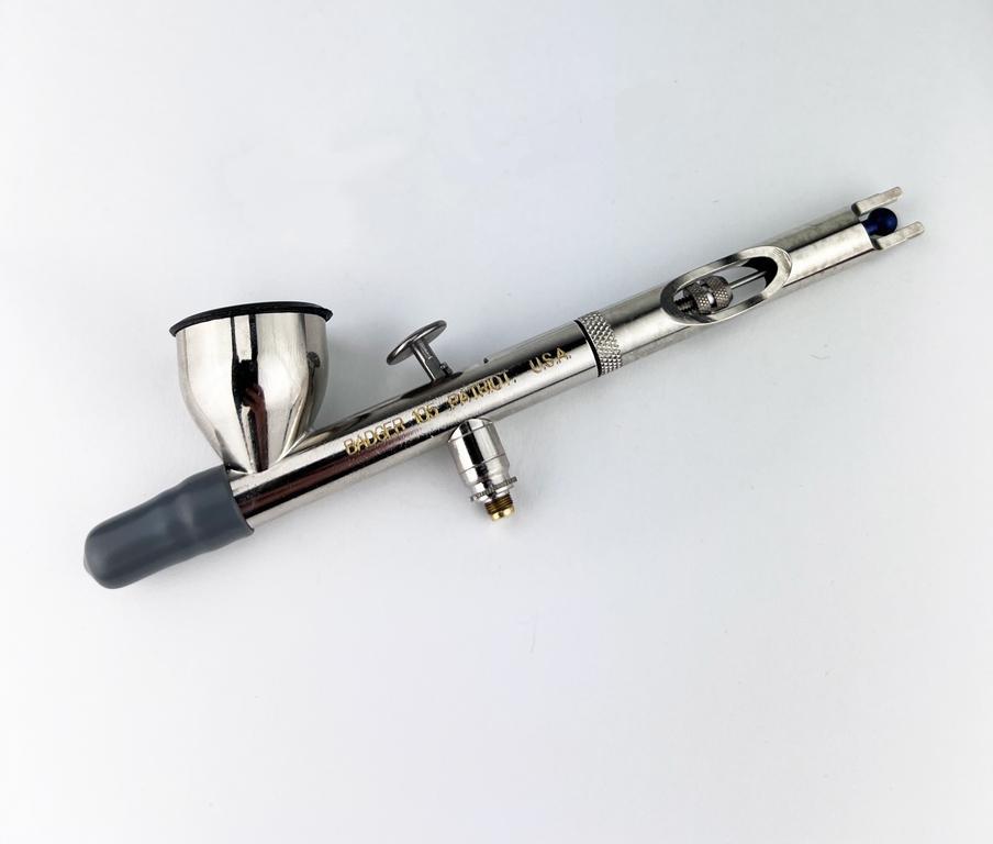 Badger Patriot 105 Gravity Feed Detail Nozzle Airbrush