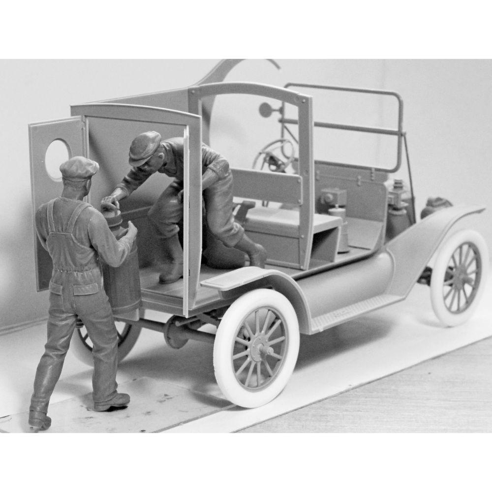 ICM 1:24 Usa Gasoline Loaders (1910S) (2)  *