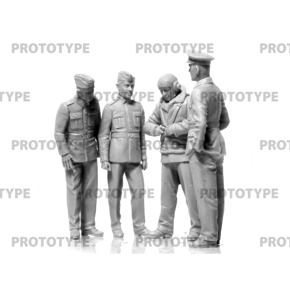 ICM 1:32 WWII RAF Cadets