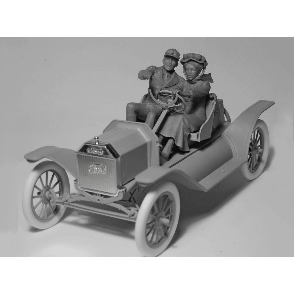 ICM 1:24 Usa Sport Car Drivers(1910S)