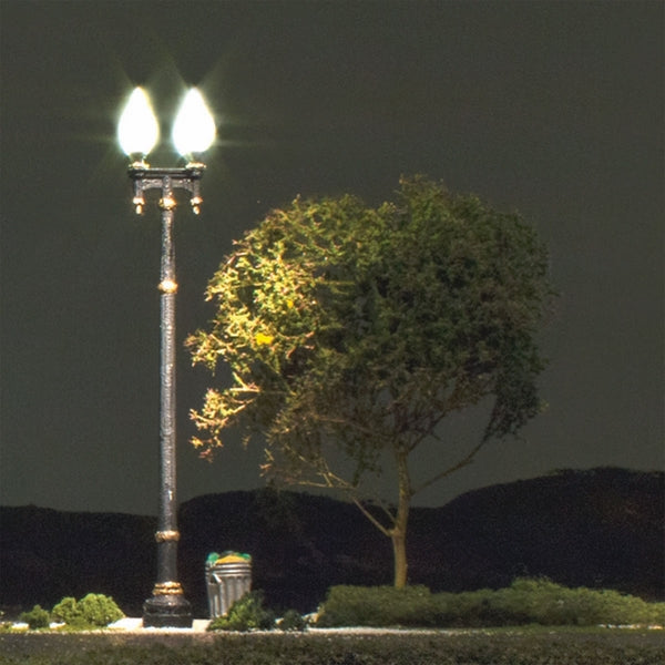 Woodland Scenics HO Double Lamp Post Street Lights 8