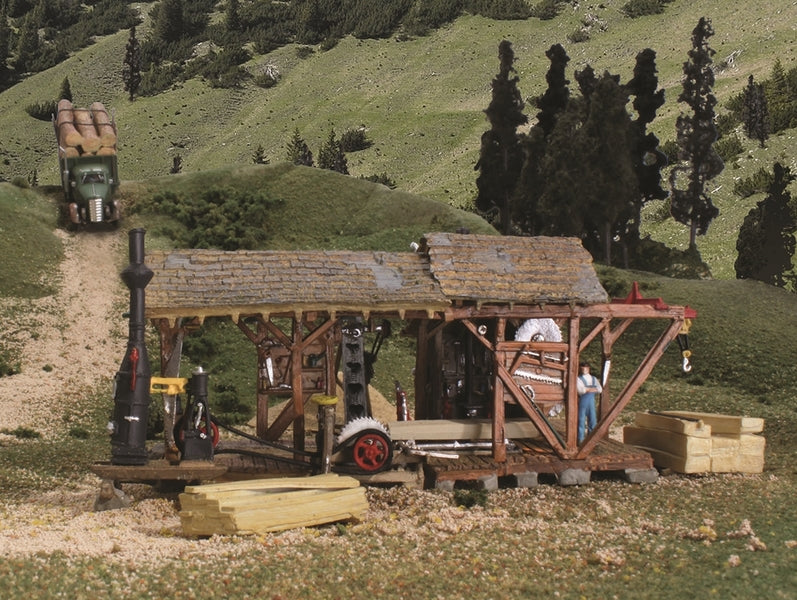 Woodland Scenics Ho Buzz's Sawmill (Lit)*