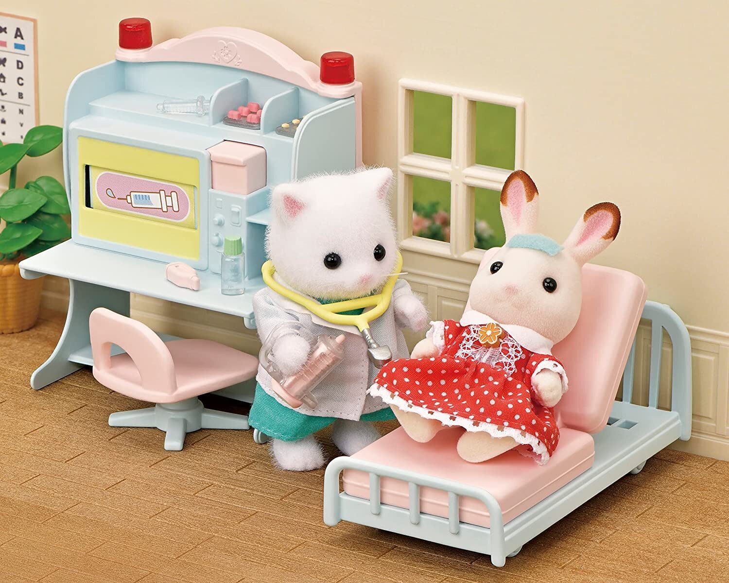 Sylvanian Families Village Doctor Starter Set — HTDirect