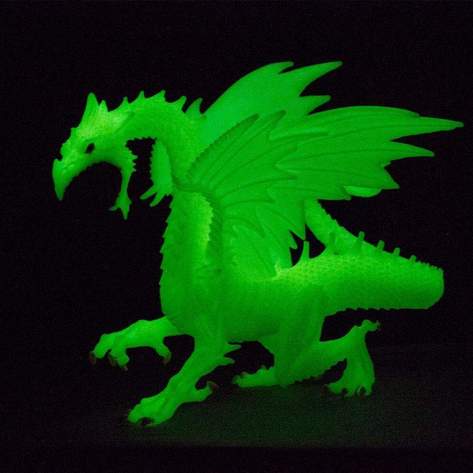 Safari Ltd Glow-In-The-Dark Snow Dragon