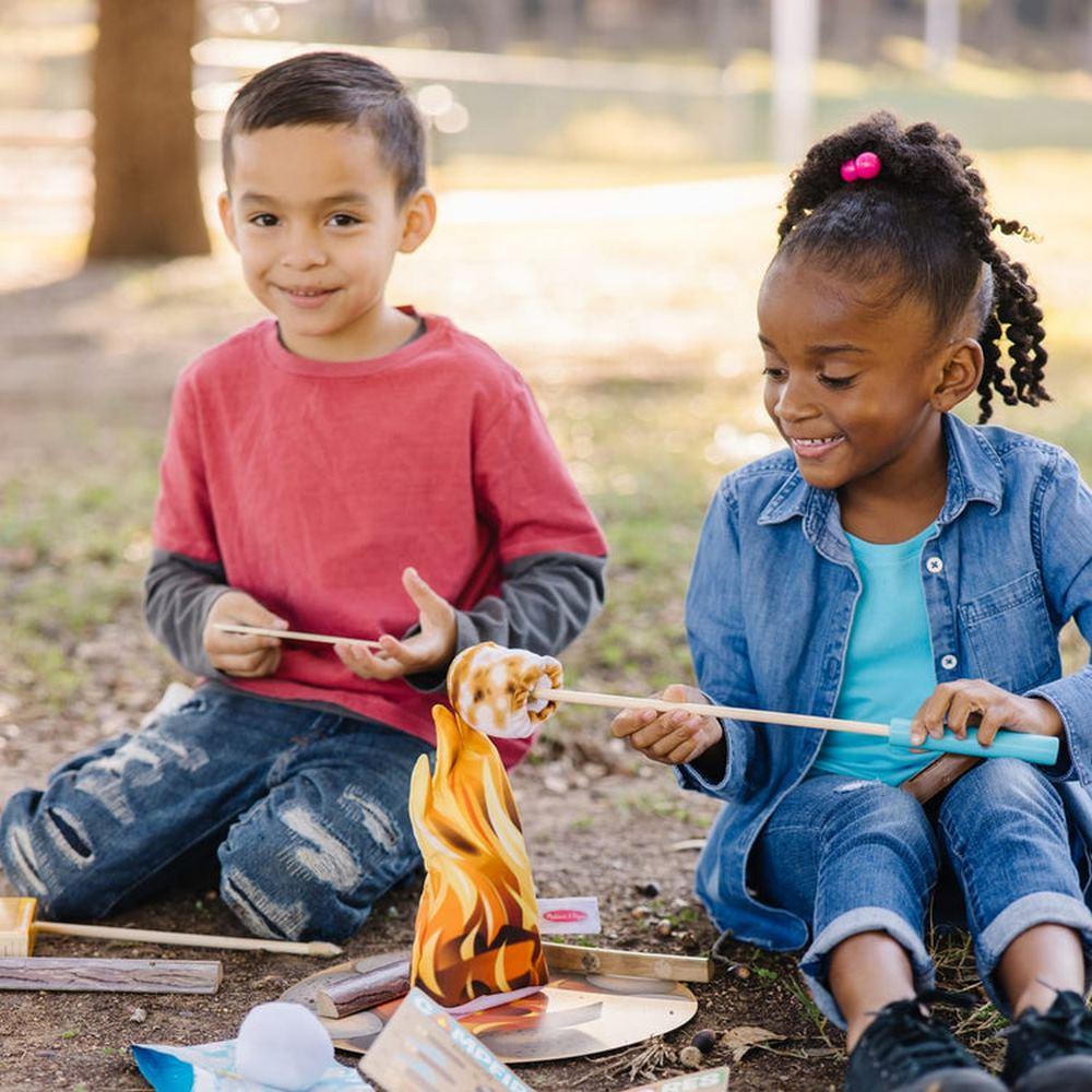 Melissa and Doug Let's Explore - Campfire S'mores Play Set